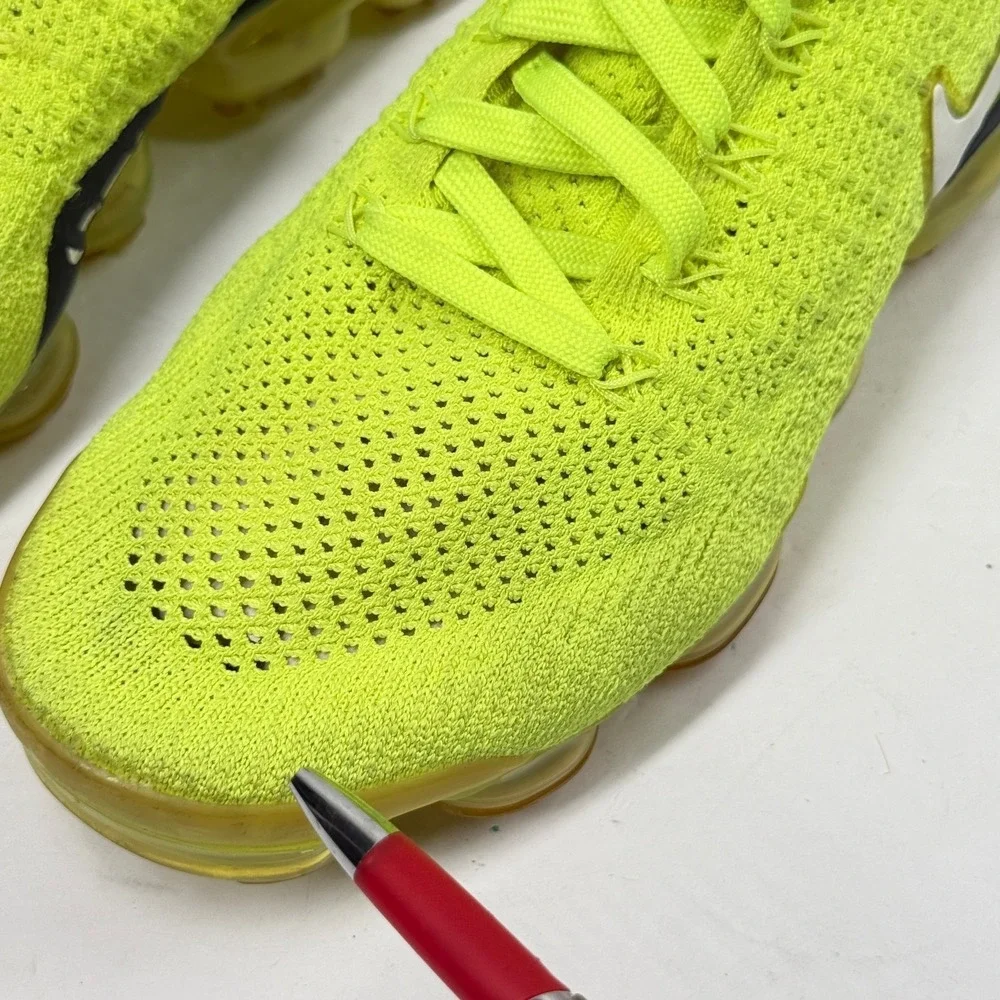 Nike Air VaporMax Flyknit 2 Running Sneakers Volt Flyknit Breathable Size 8